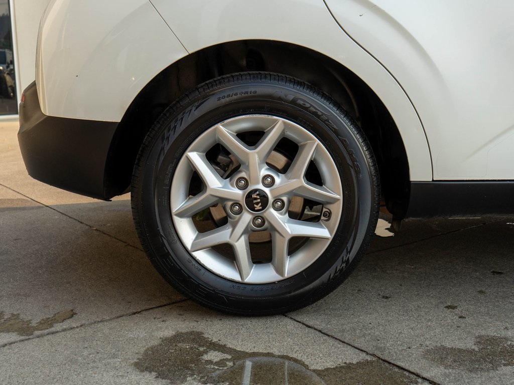 2021 Kia Soul LX S X-Line photo 26