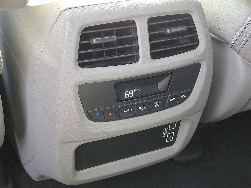 2022 Honda Pilot EX-L photo 10