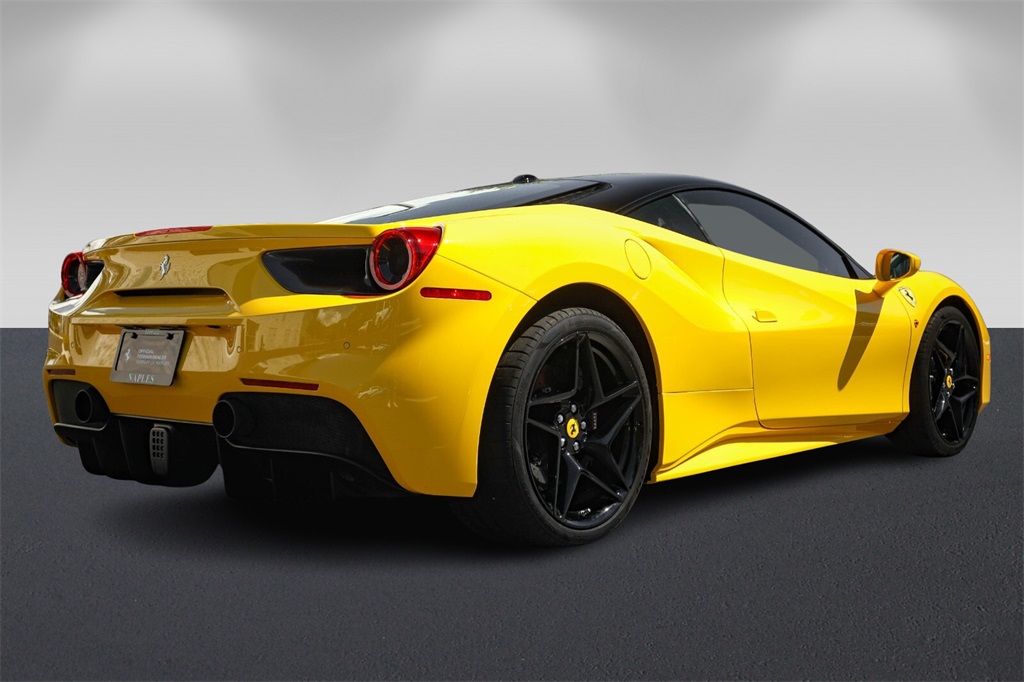2016 Ferrari 488 GTB photo 3