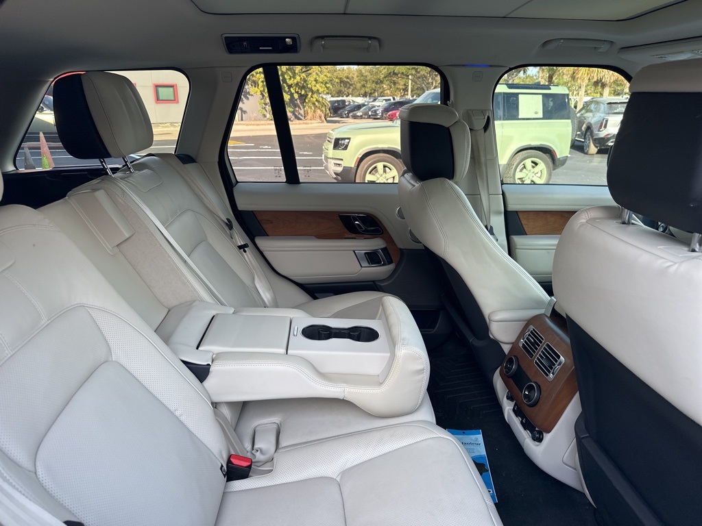 2021 Land Rover Range Rover P525 HSE HSE Westminster Edition photo 2