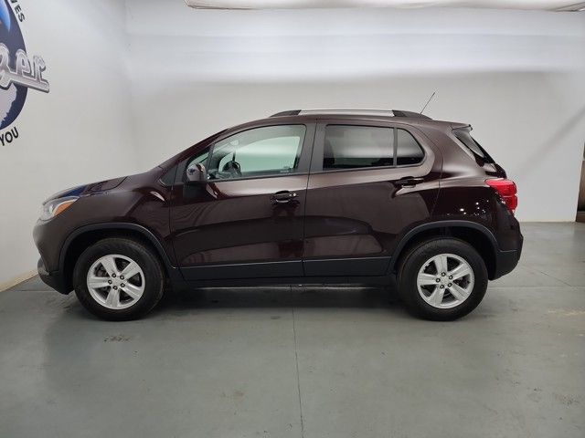2022 Chevrolet Trax LT photo 3