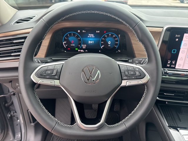 2026 Volkswagen Atlas SE Technology photo 31