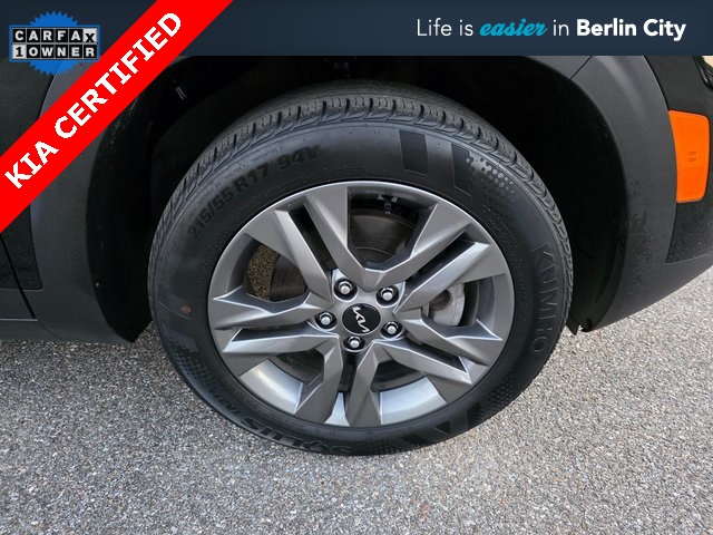 2023 Kia Seltos S photo 11