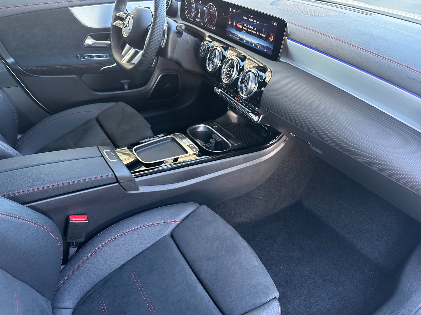 2026 Mercedes Benz CLA 250 photo 15