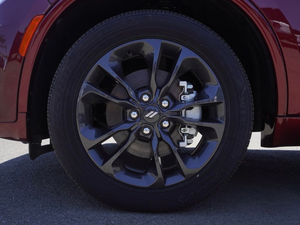 New 2024 Octane Red Pearl-Coat Exterior Paint Dodge SXT Blacktop image 9