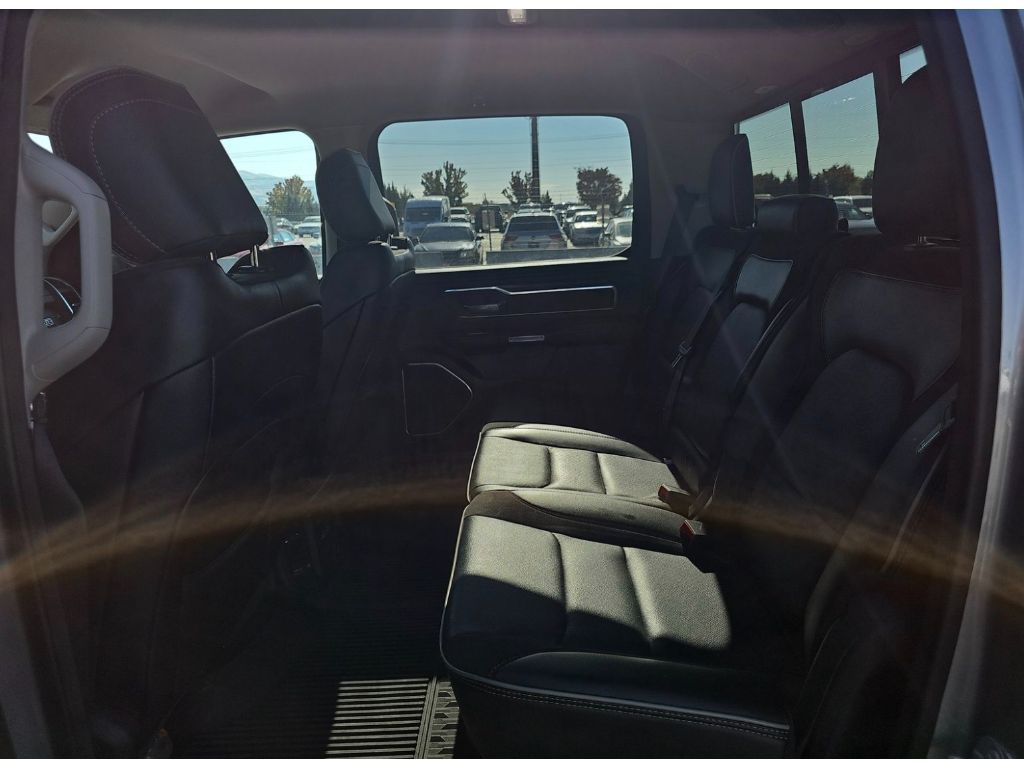 2022 Ram 1500 Laramie photo 6