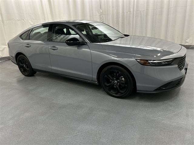 2025 Honda Accord SE's photo