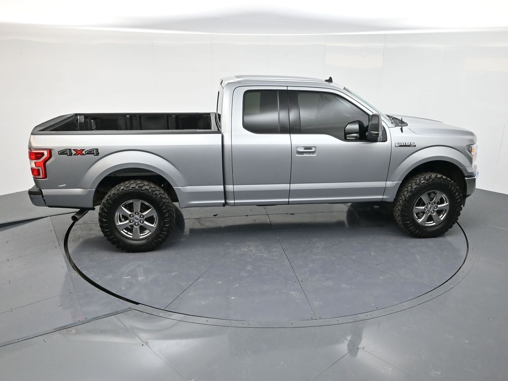2020 Ford F-150 XLT photo 33