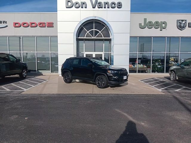 2026 Jeep Compass Altitude's photo