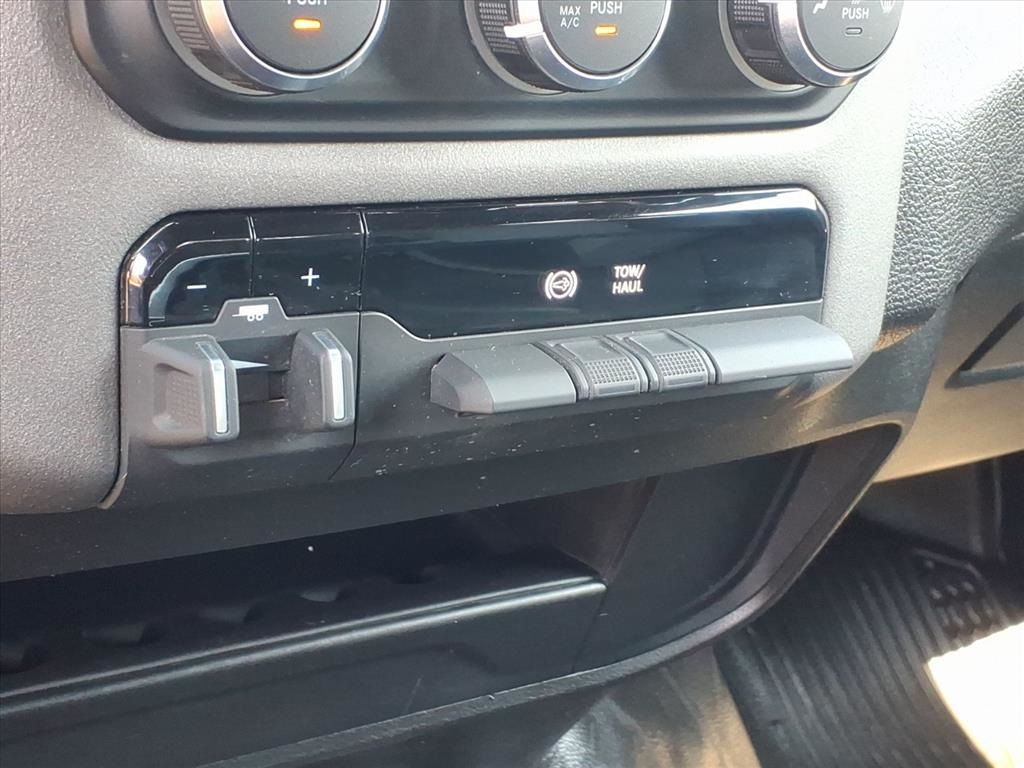 2022 Ram 2500 Tradesman photo 6