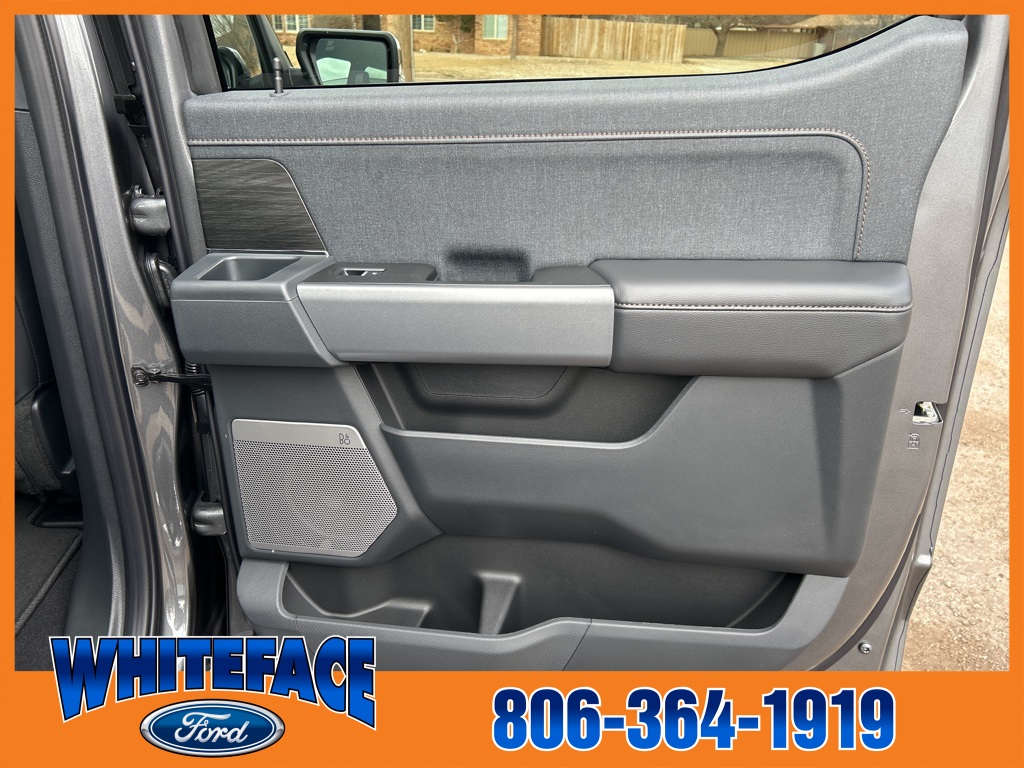 2025 Ford F-150 Lariat photo 34