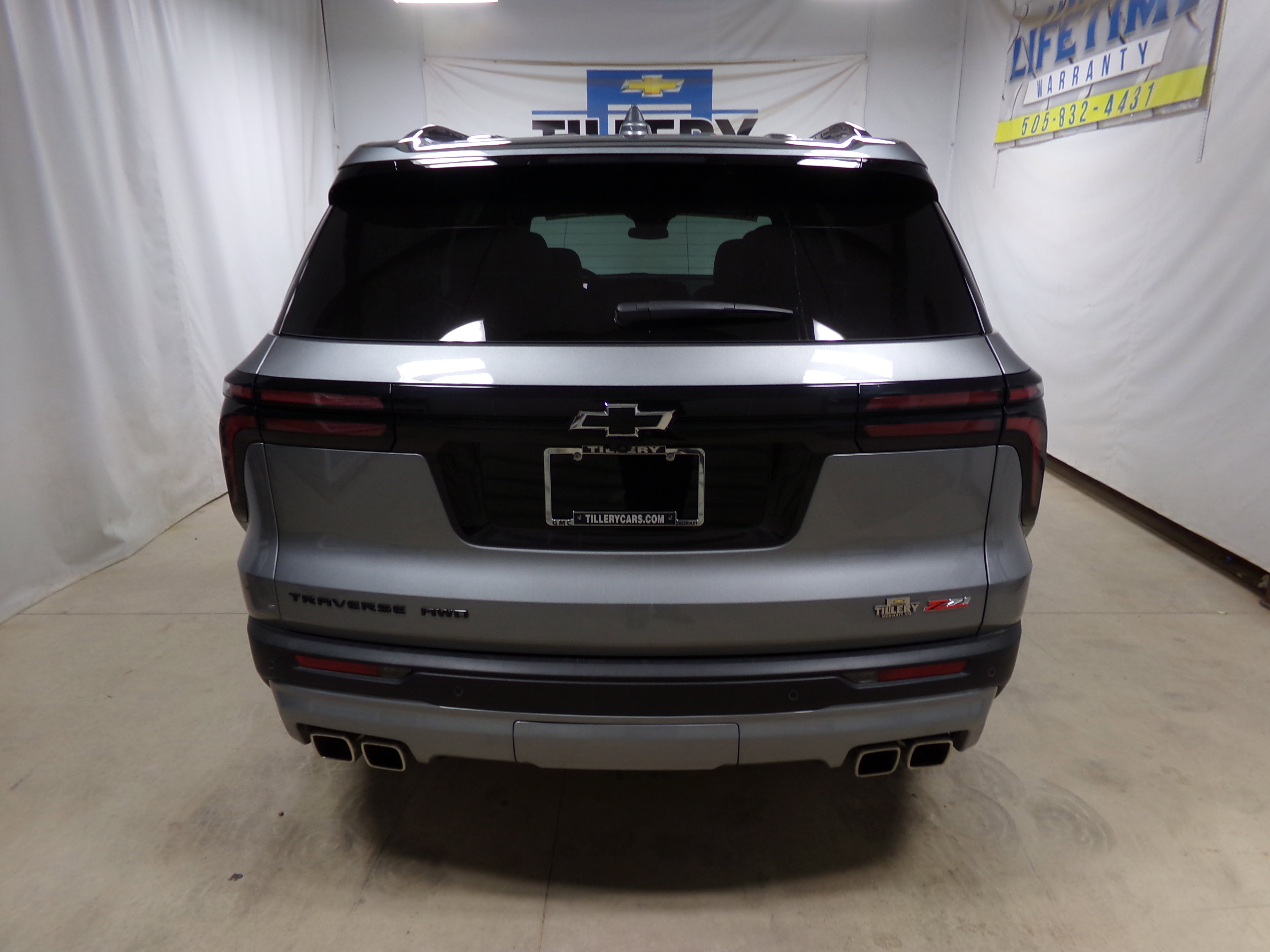2025 Chevrolet Traverse Z71 photo 4