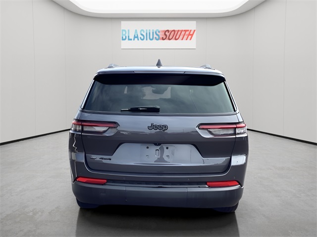 2021 Jeep Grand Cherokee Altitude photo 4