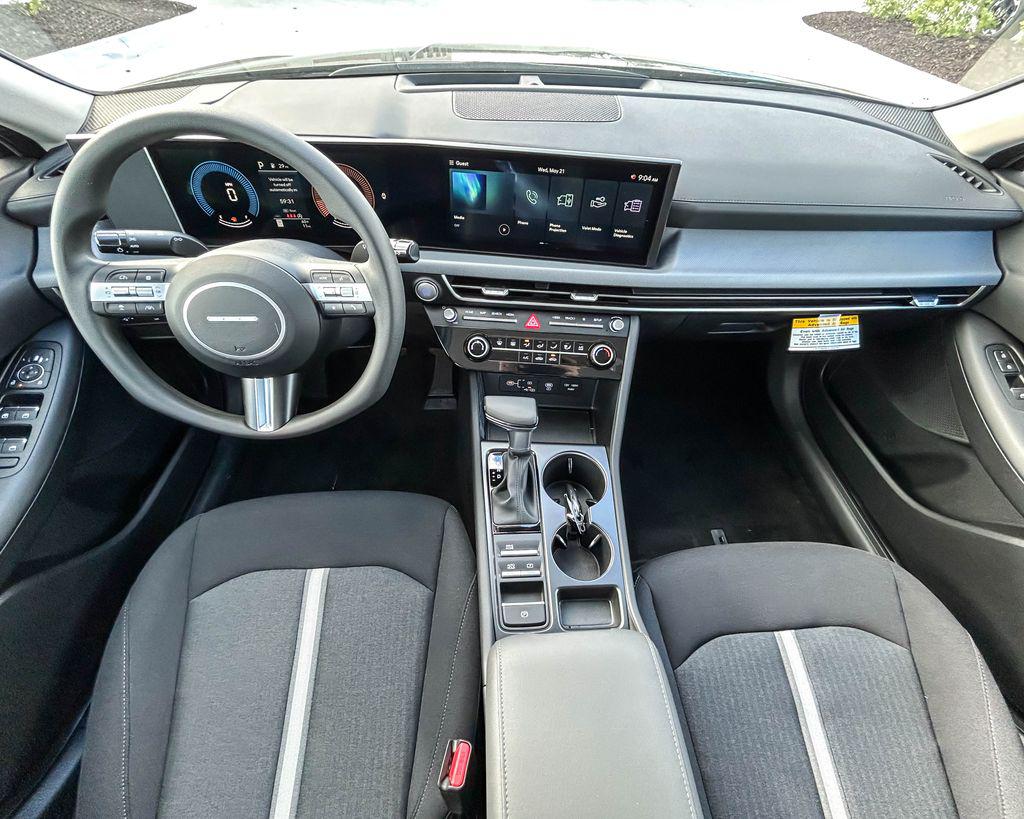 2025 Hyundai Sonata SE photo 12