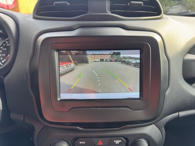 2021 Jeep Renegade Latitude photo 25