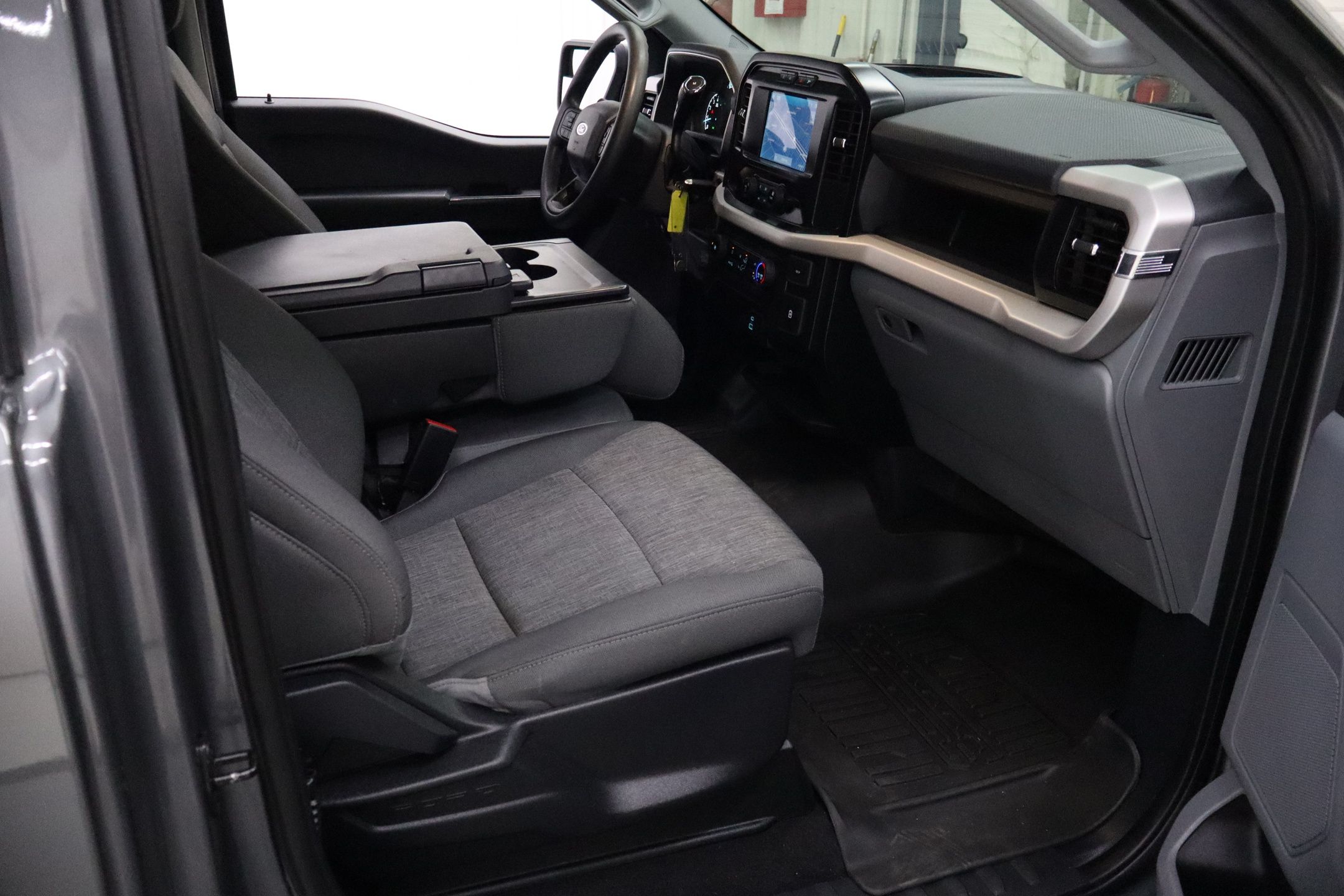 2023 Ford F-150 XL photo 25