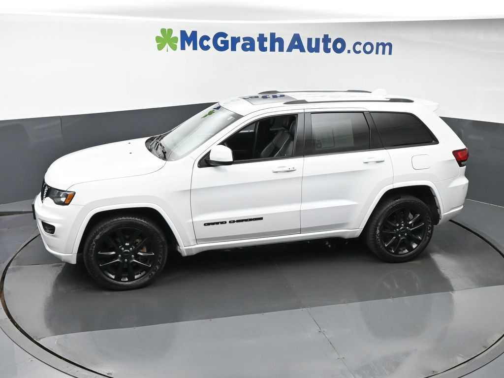 2018 Jeep Grand Cherokee Altitude photo 16