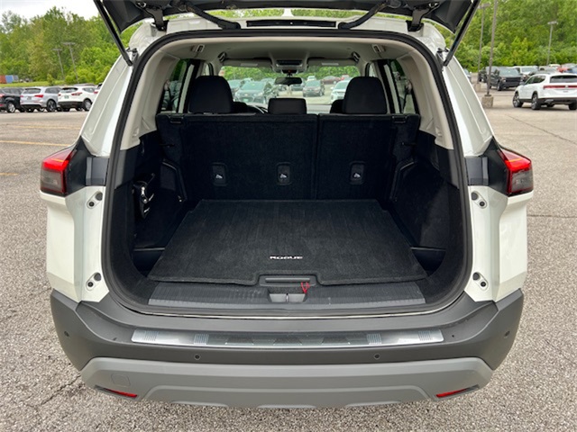 2022 Nissan Rogue SV photo 36