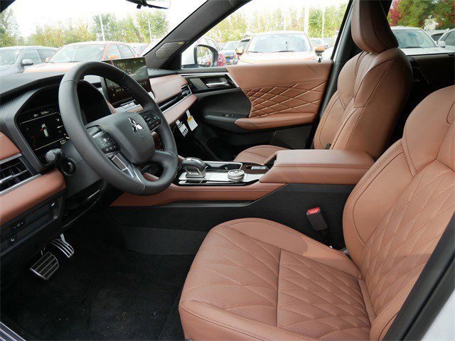 2025 Mitsubishi Outlander SEL Premium photo 4