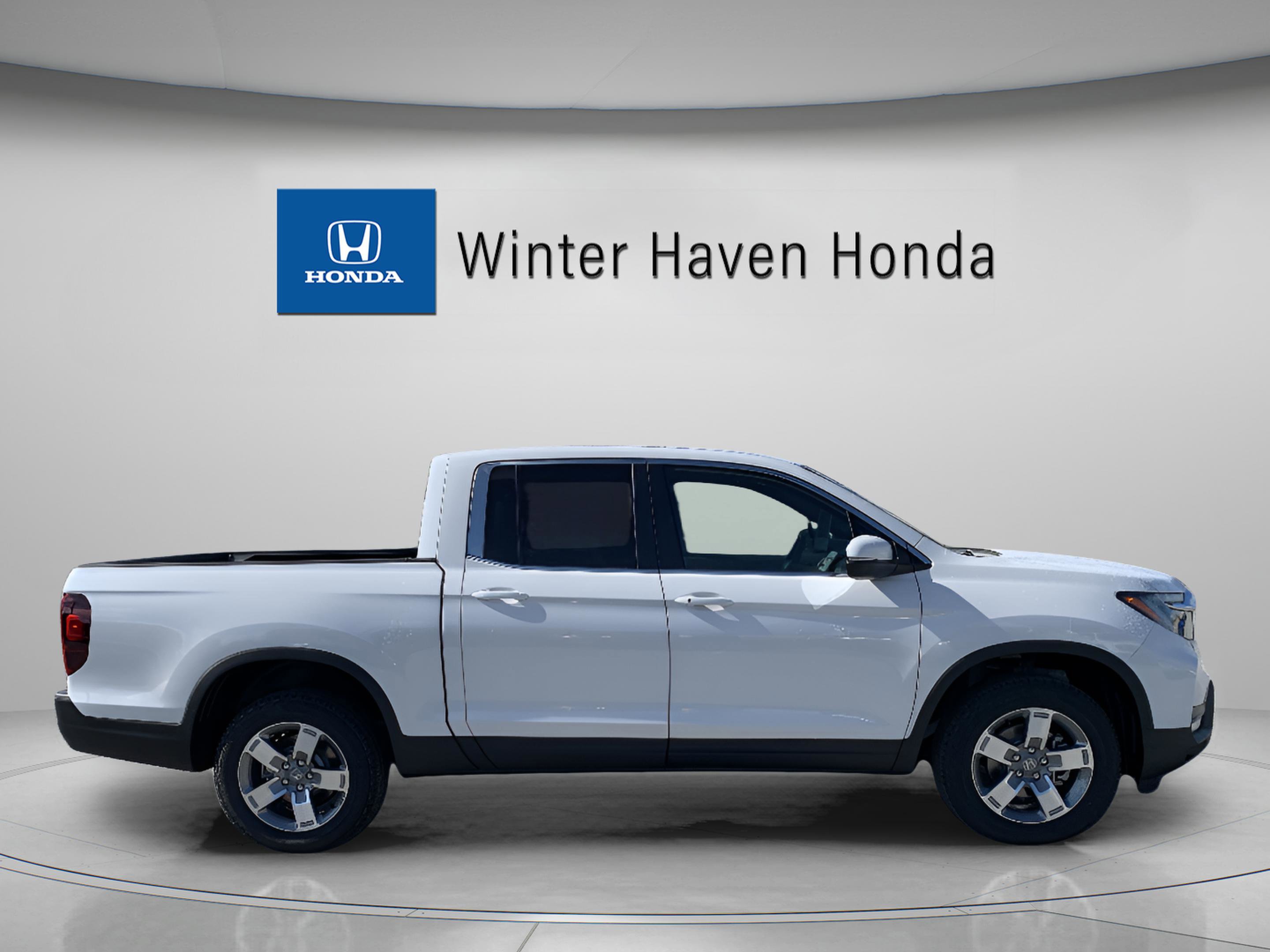 2025 Honda Ridgeline RTL photo 8