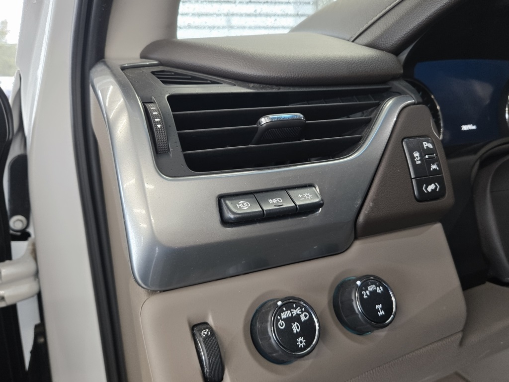 2017 Chevrolet Suburban Premier photo 28