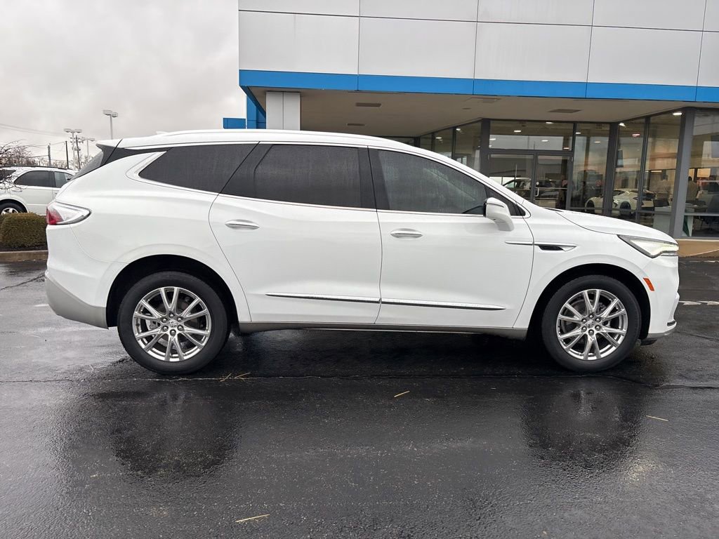 2023 Buick Enclave Premium photo 4