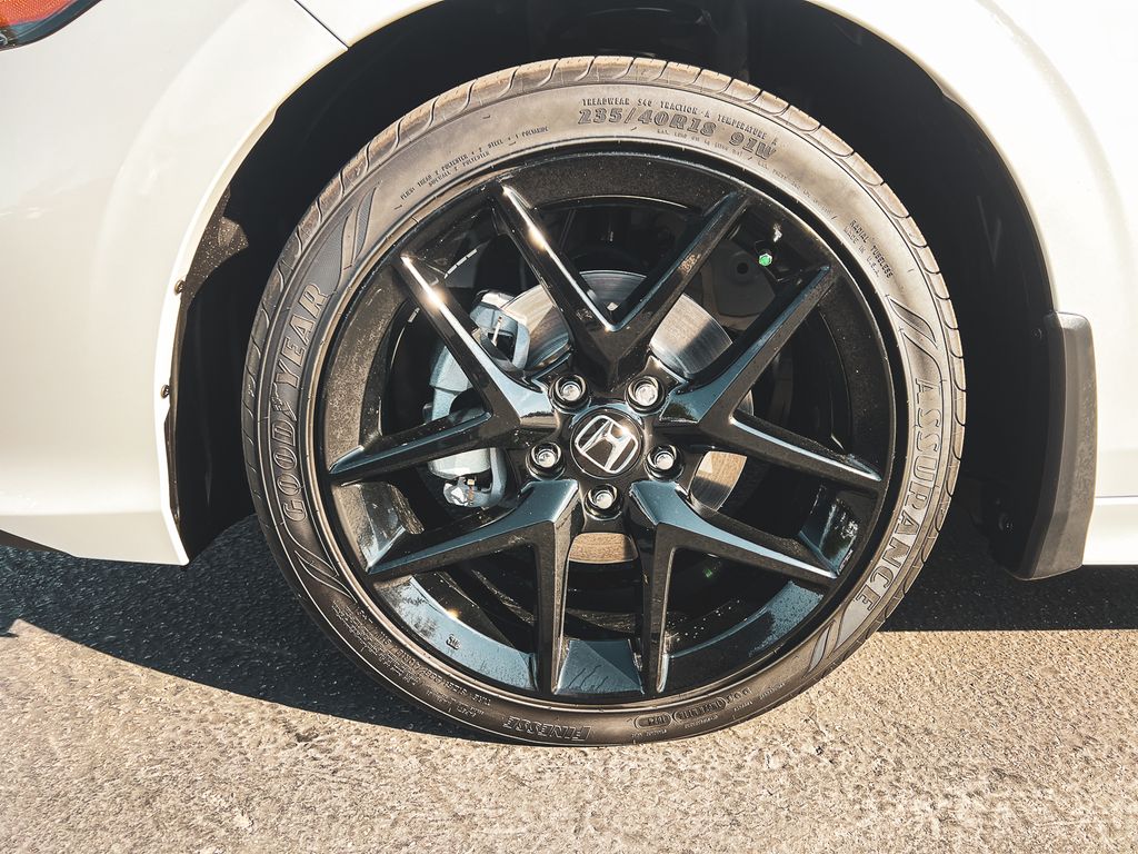 2026 Honda Civic Hybrid Sport photo 4