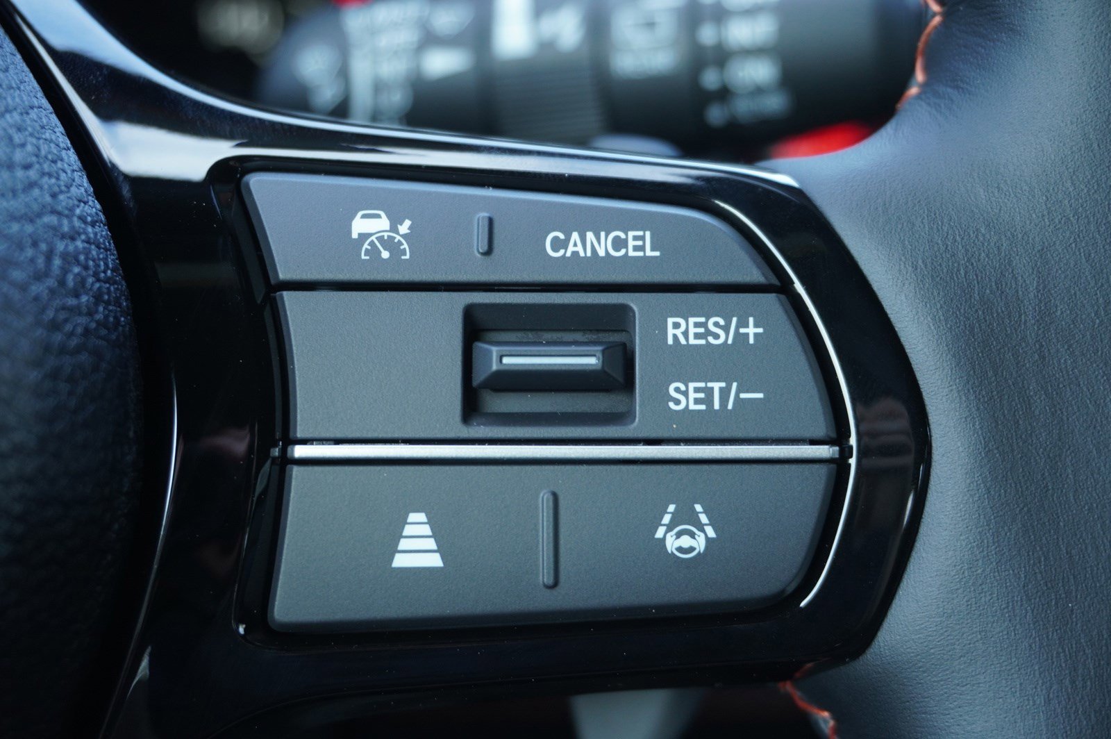 2025 Honda Pilot TrailSport photo 13