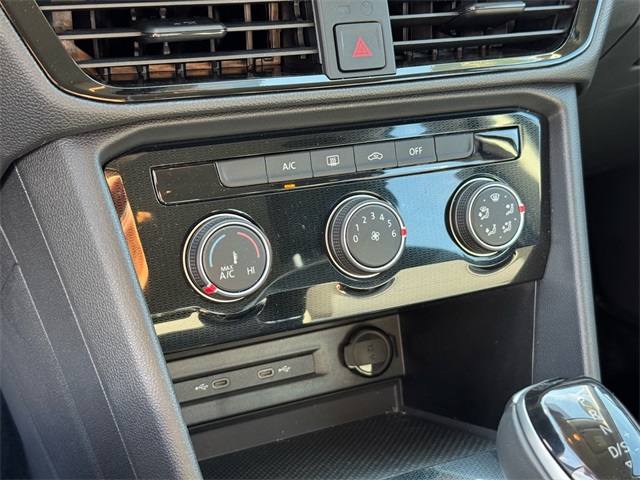 2025 Volkswagen Taos S photo 19