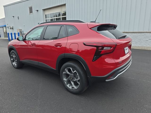 2026 Chevrolet Trax LT photo 3