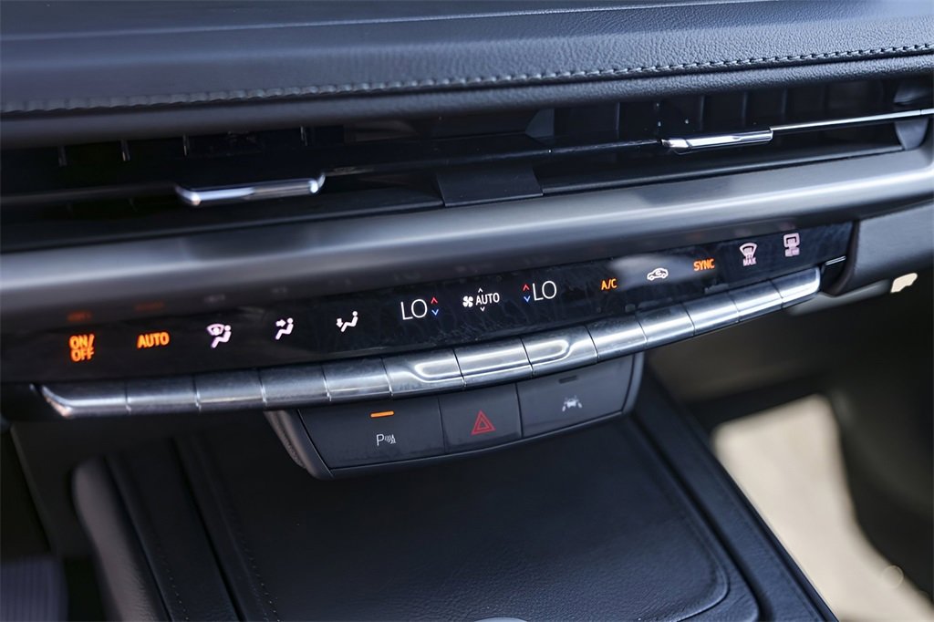2025 Cadillac XT4 Premium Luxury photo 18