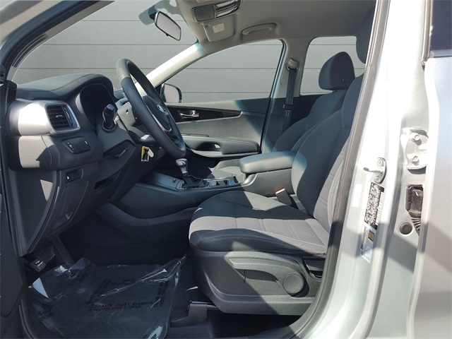 2020 Kia Sorento L photo 13