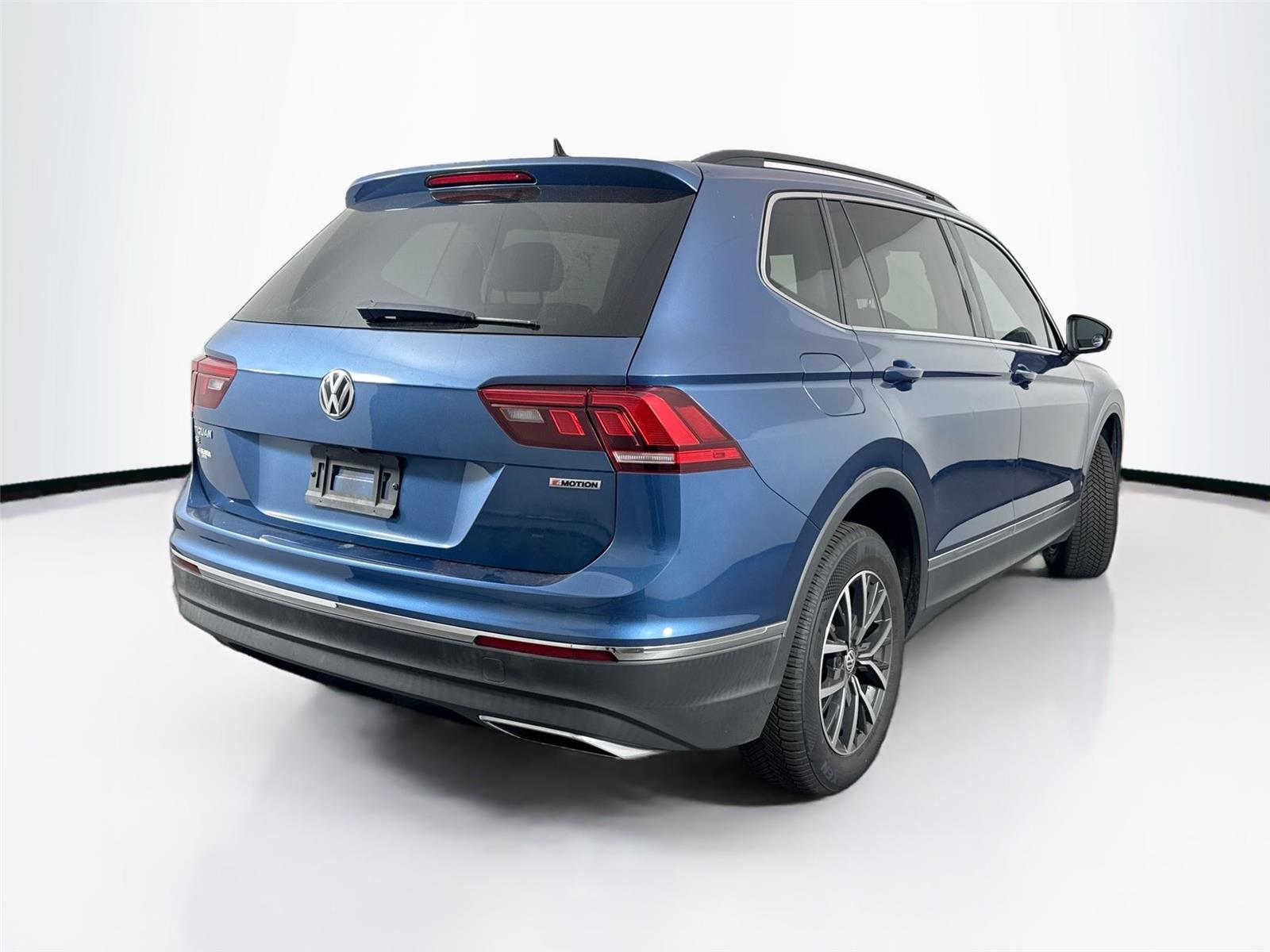 2020 Volkswagen Tiguan SE photo 3