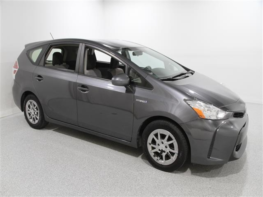 2017 Toyota Prius v