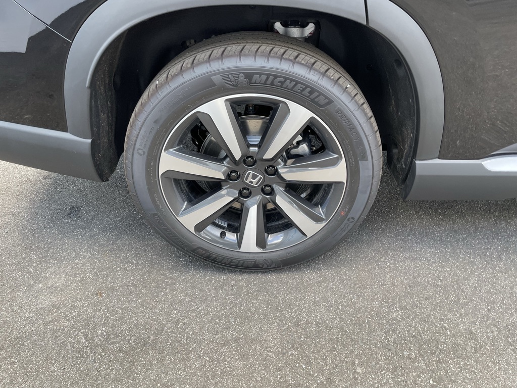 2025 Honda Pilot Touring photo 28