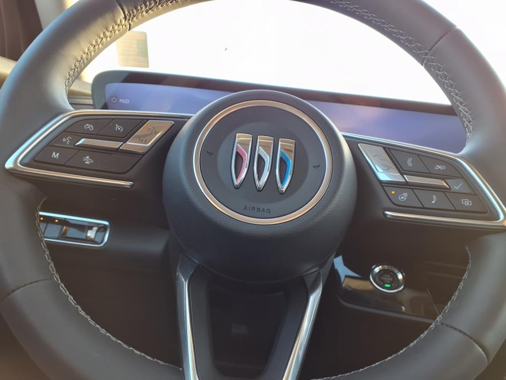 2025 Buick Envision Preferred photo 14