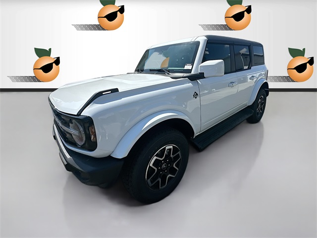 2025 Ford Bronco Outer Banks photo 3