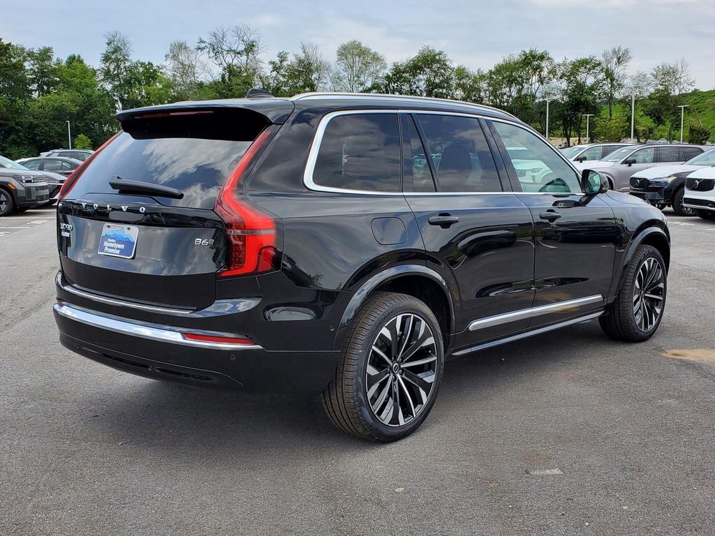 2026 Volvo XC90 AWD Plus photo 21
