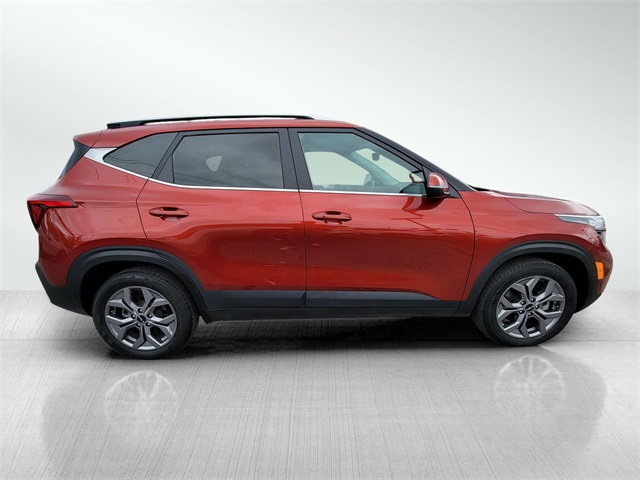 2024 Kia Seltos S X-Line photo 2