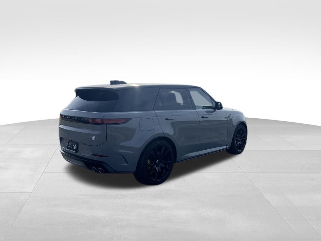 2025 Land Rover Range Rover Sport photo 2