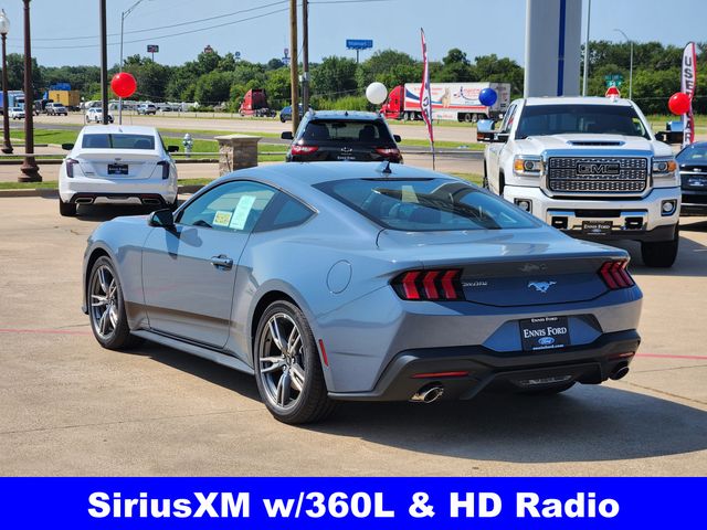 2025 Ford Mustang EcoBoost photo 5