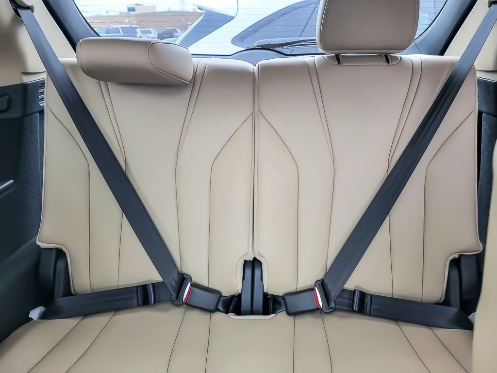 2025 ACURA MDX - Image 15