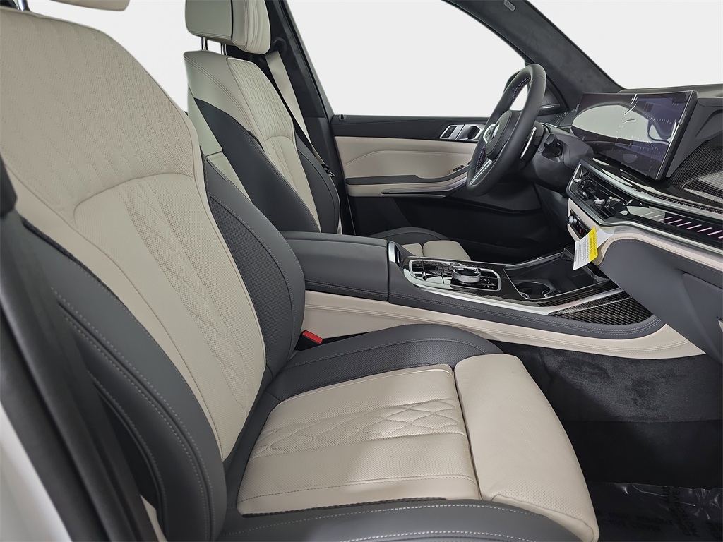 2026 Bmw X7 M60i photo 10