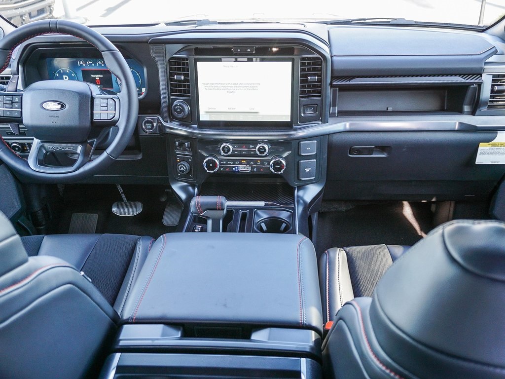 2025 Ford F-150 Raptor photo 12