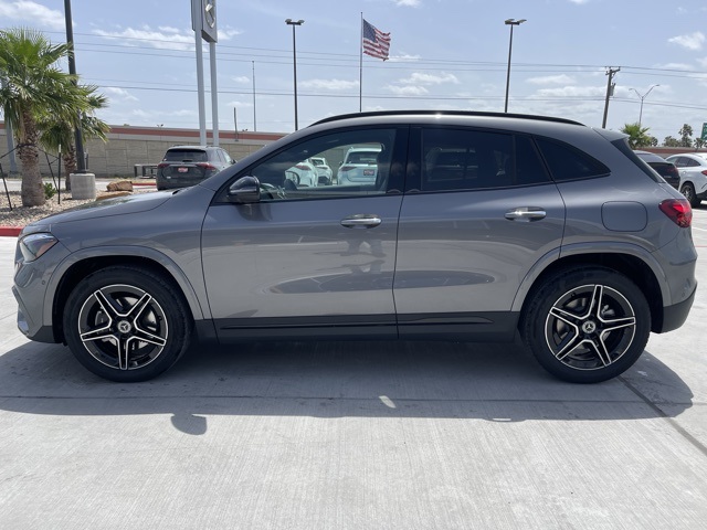 2025 Mercedes Benz GLA 250 photo 4