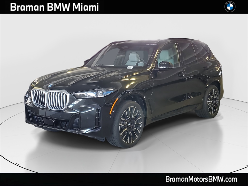 2026 BMW X5 50e's photo