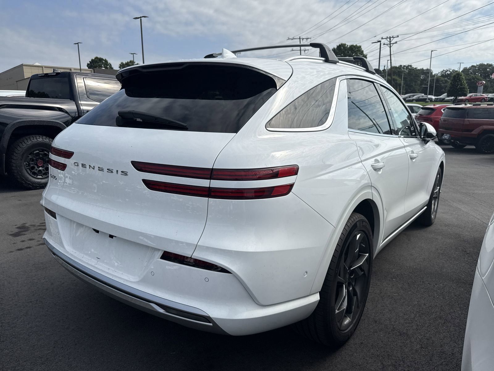 2024 Genesis Electrified GV70 Advanced photo 4
