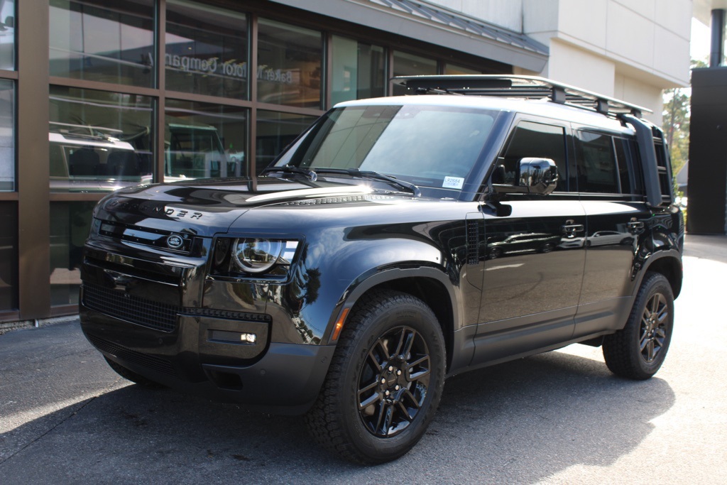 2026 Land Rover Defender 110 S photo 2