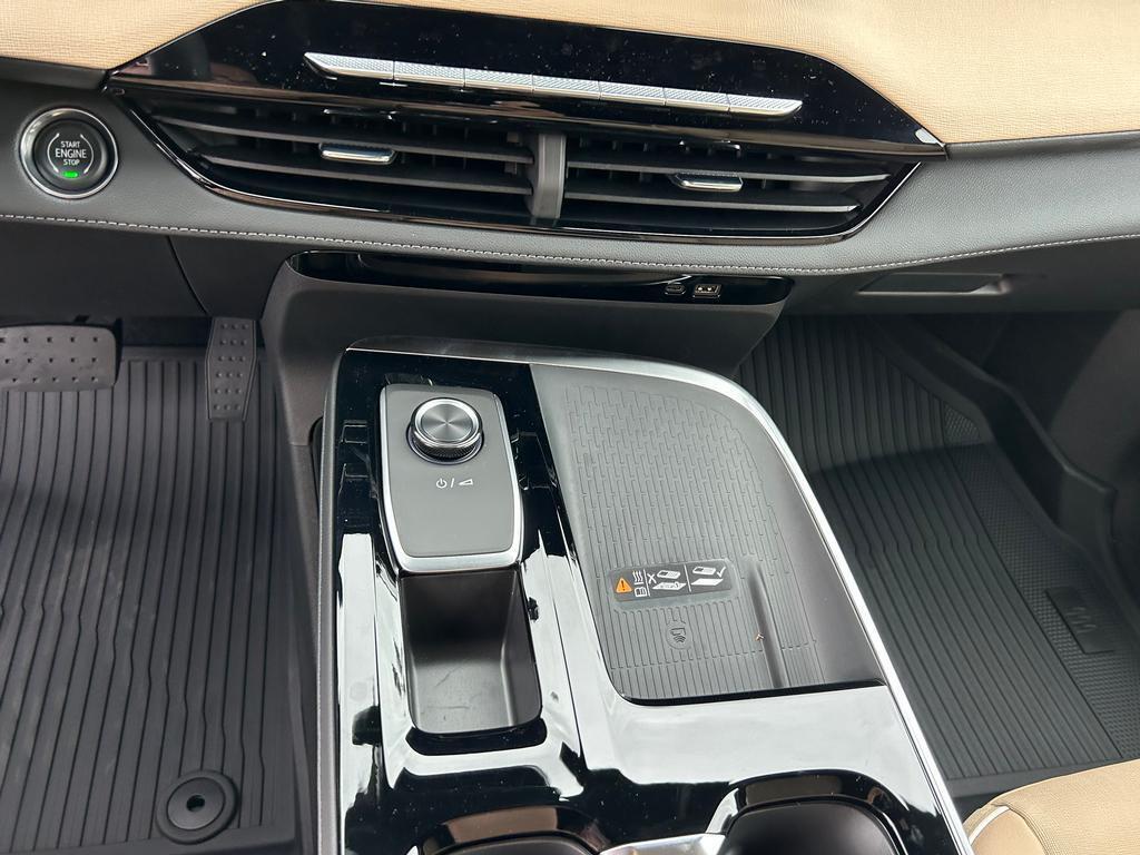 2026 Buick Enclave Preferred photo 9