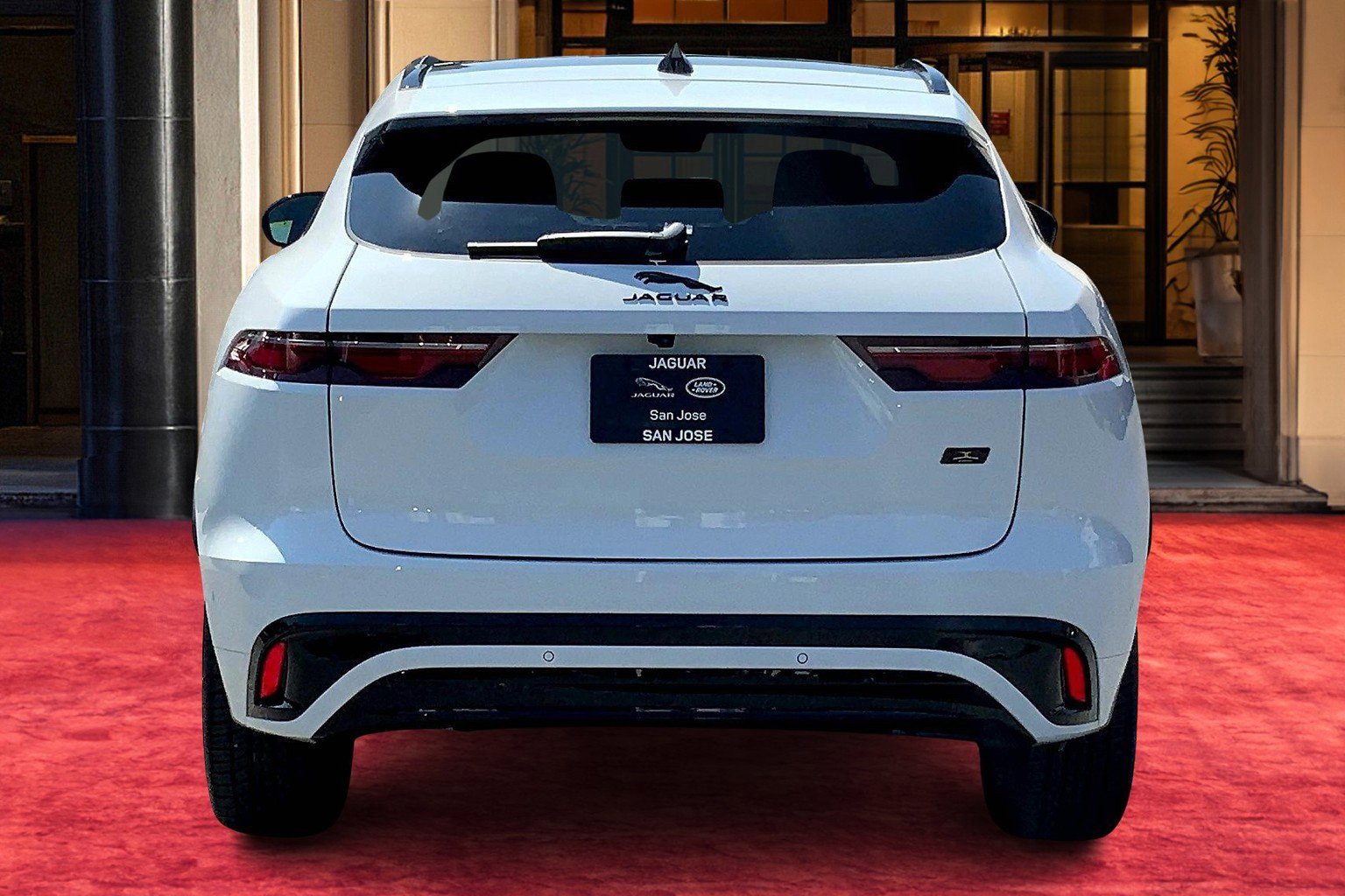 2026 Jaguar F-PACE P250 R-Dynamic S photo 4